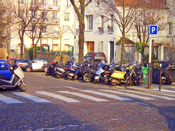 Мотоциклы и скутеры в Париже