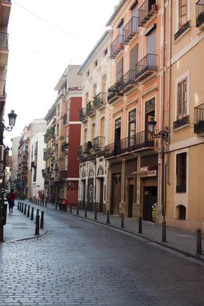 улочка старого города Валенсии
