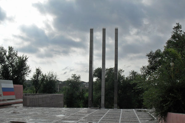 Мемориальный комплекс в честь героев гражданской и Великой Отечественной войн, Элиста