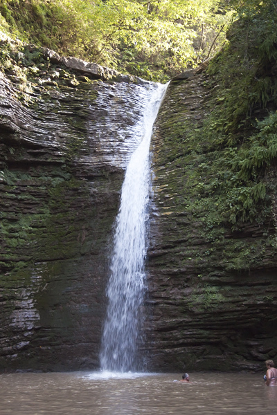 Водопад Шнурок (Девичья Коса)