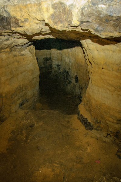пещера в горе Физиабго