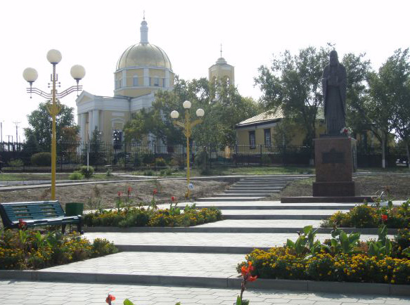 казанский кафедральный собор и памятник
