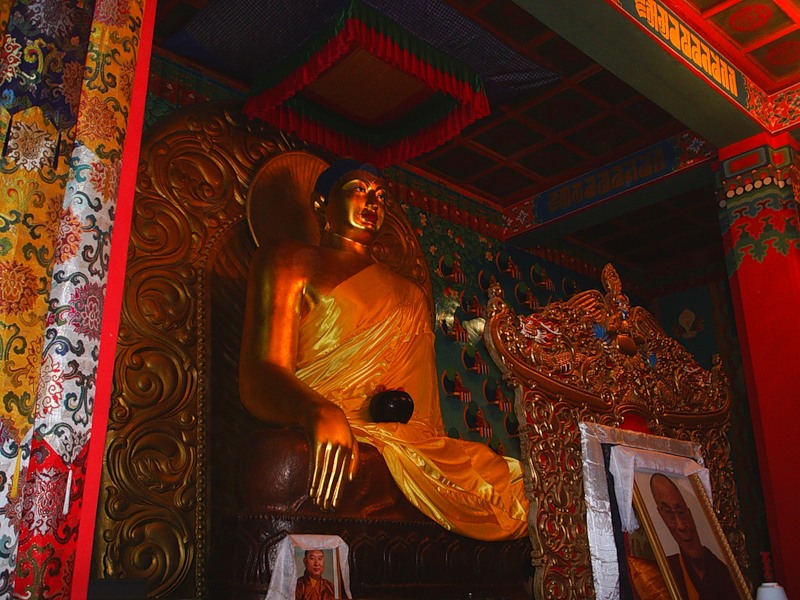 статуя будды