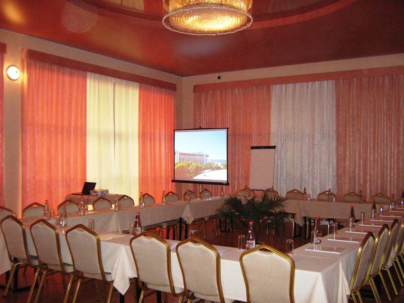 конференц-зал, гостиница круиз геленджик