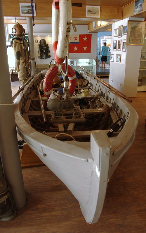 лодка морской музей геленджик