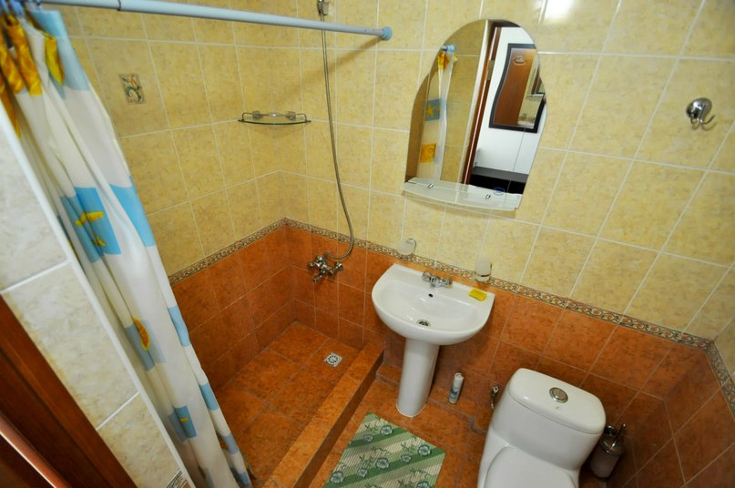 ванная комната трех и четырехместного стандарта