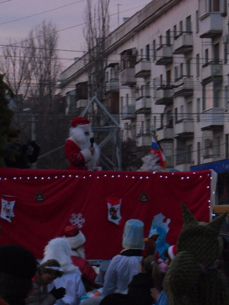 Первый парад Дедов Морозов в Волгограде