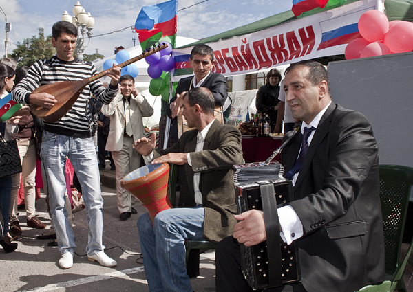 Азербайджан, фестиваль Аллея национальных культур