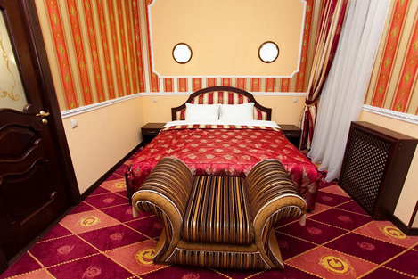 Спальня в полулюксе отель Grand Imperial Hunting