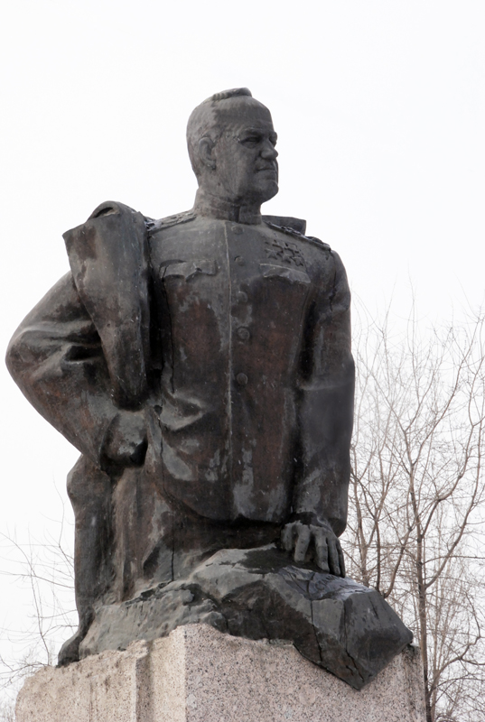 памятник маршалу Жукову в Волгограде