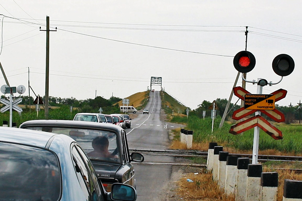 Мост через Волго-Донской канал недалеко от Мариновки